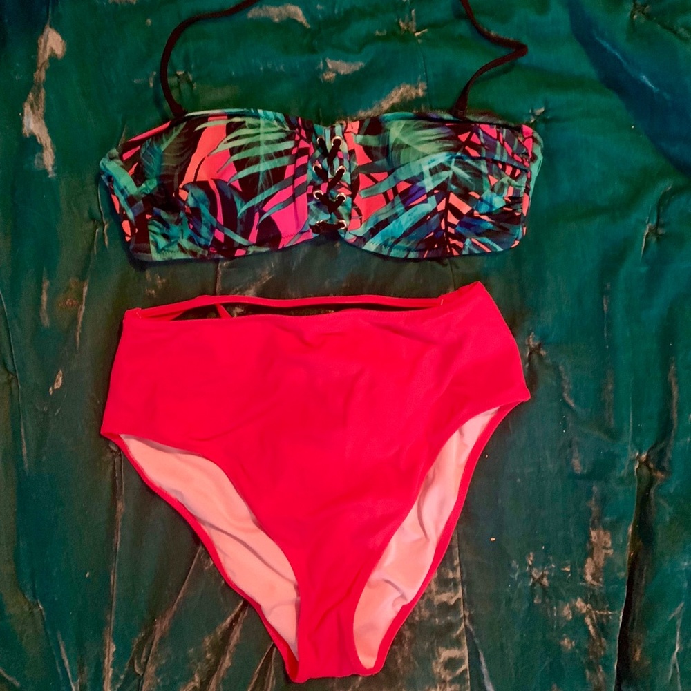 VS Bikini